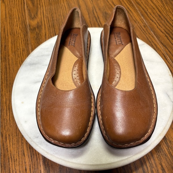 Born Square Toe Stitch Detail Genuine Leather Ballet Ballerina Flats - Picture 2 of 5
